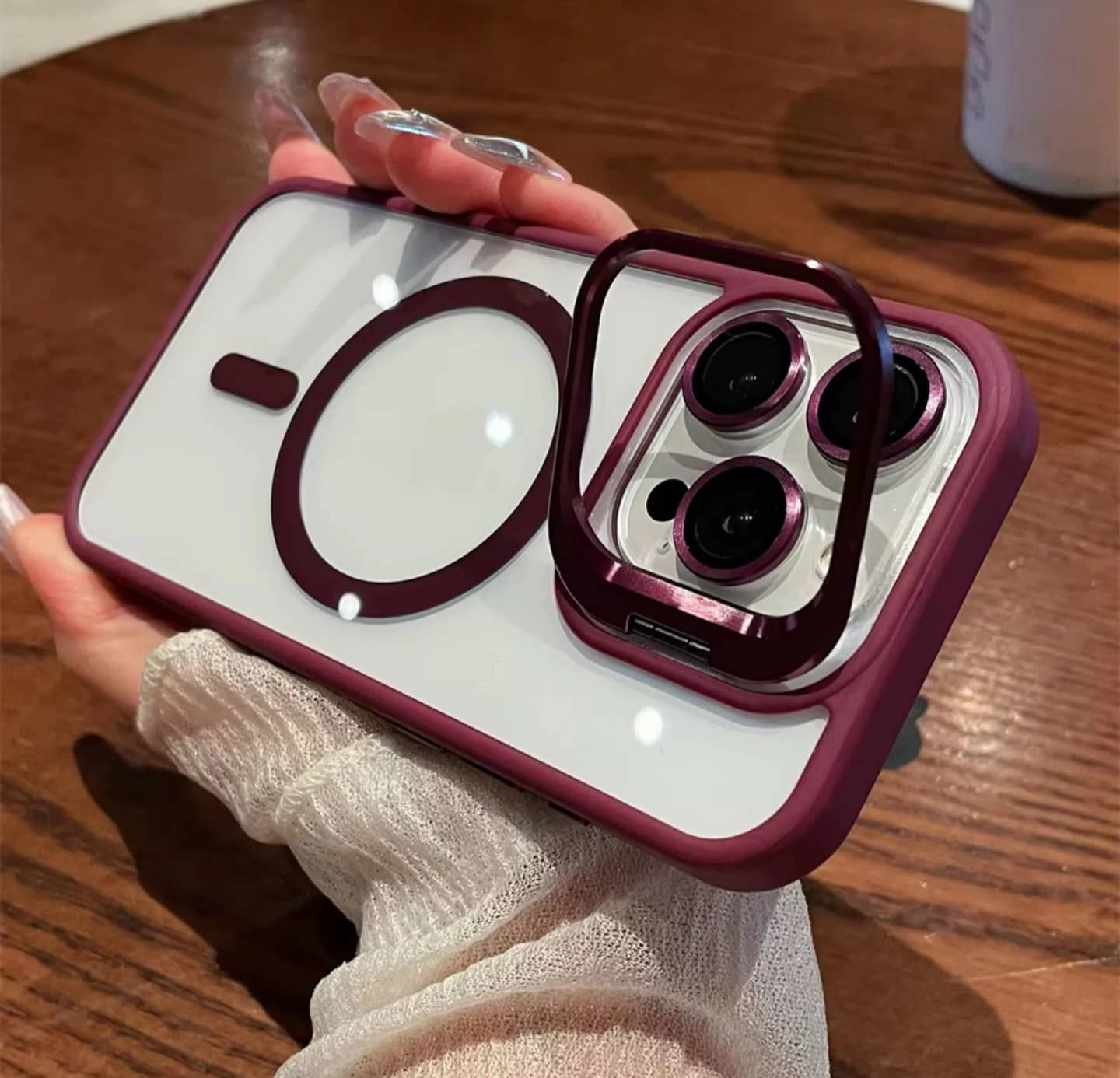 كفر حامي مغناطيسي لهواتف Apple