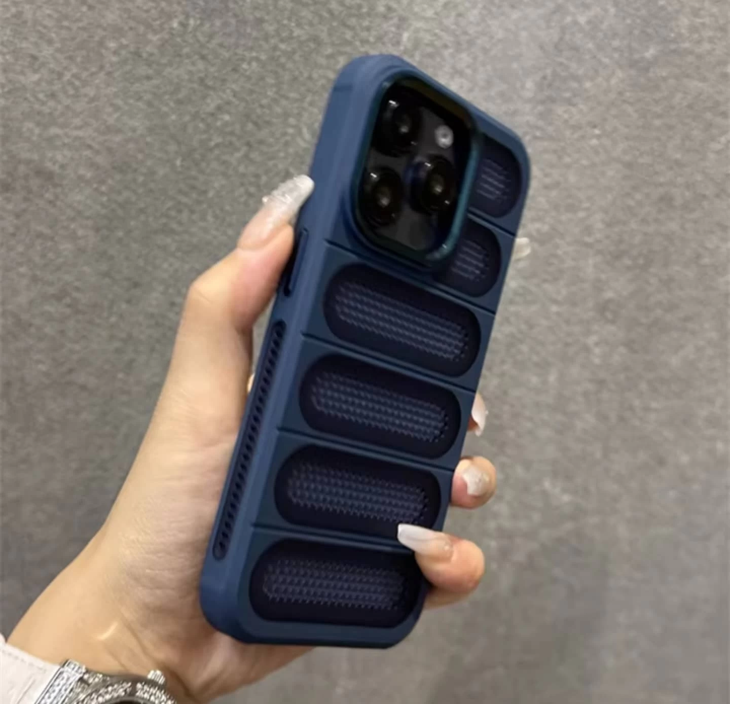 كفر حامي لهواتف Apple