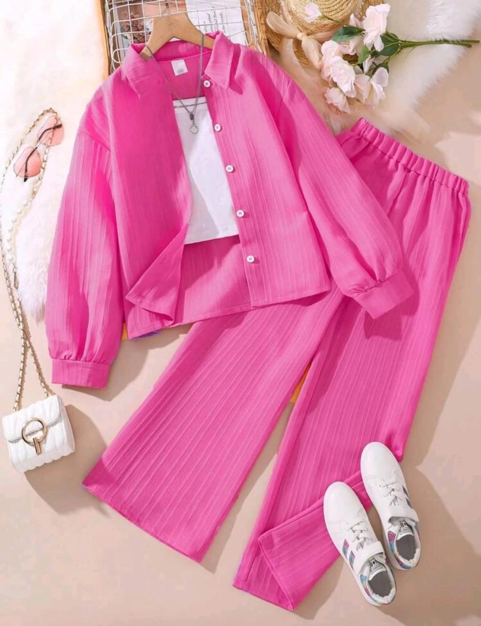 طقم  وردي من قطعتين