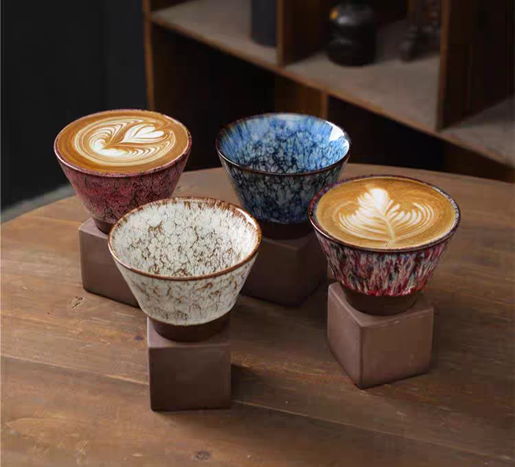 كوب سيراميك مع قاعدة تثبيت