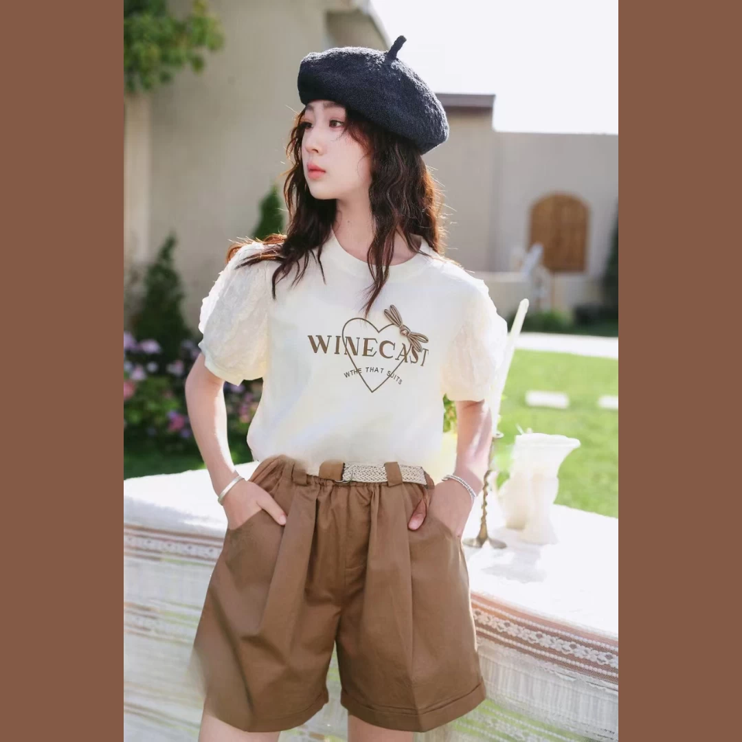 طقم بناتي صيفي باللون اوف وايت