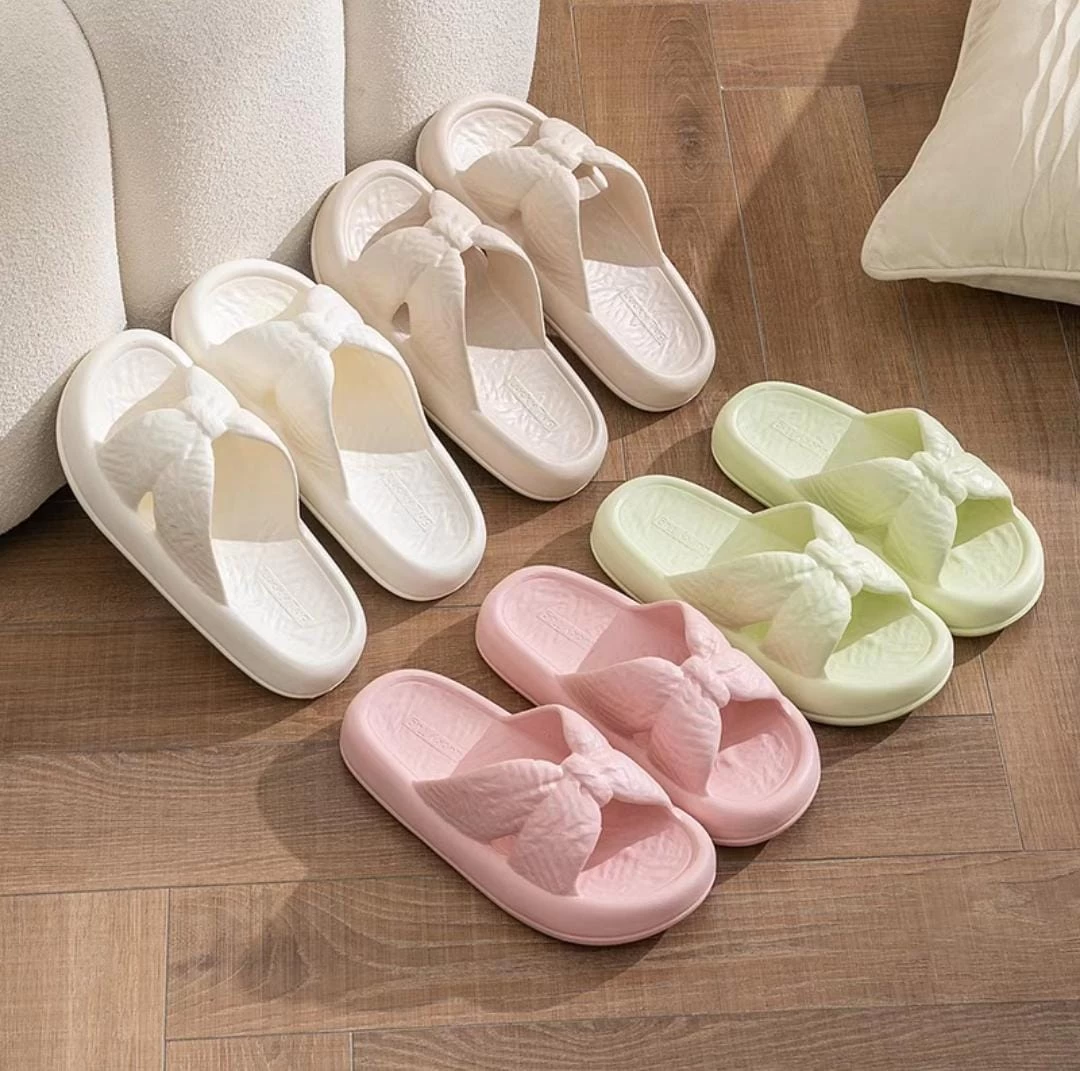 حذاء منزلي بتصميم عصري ومريح