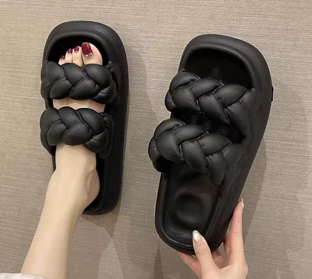 شبشب نسائي مريح وانيق