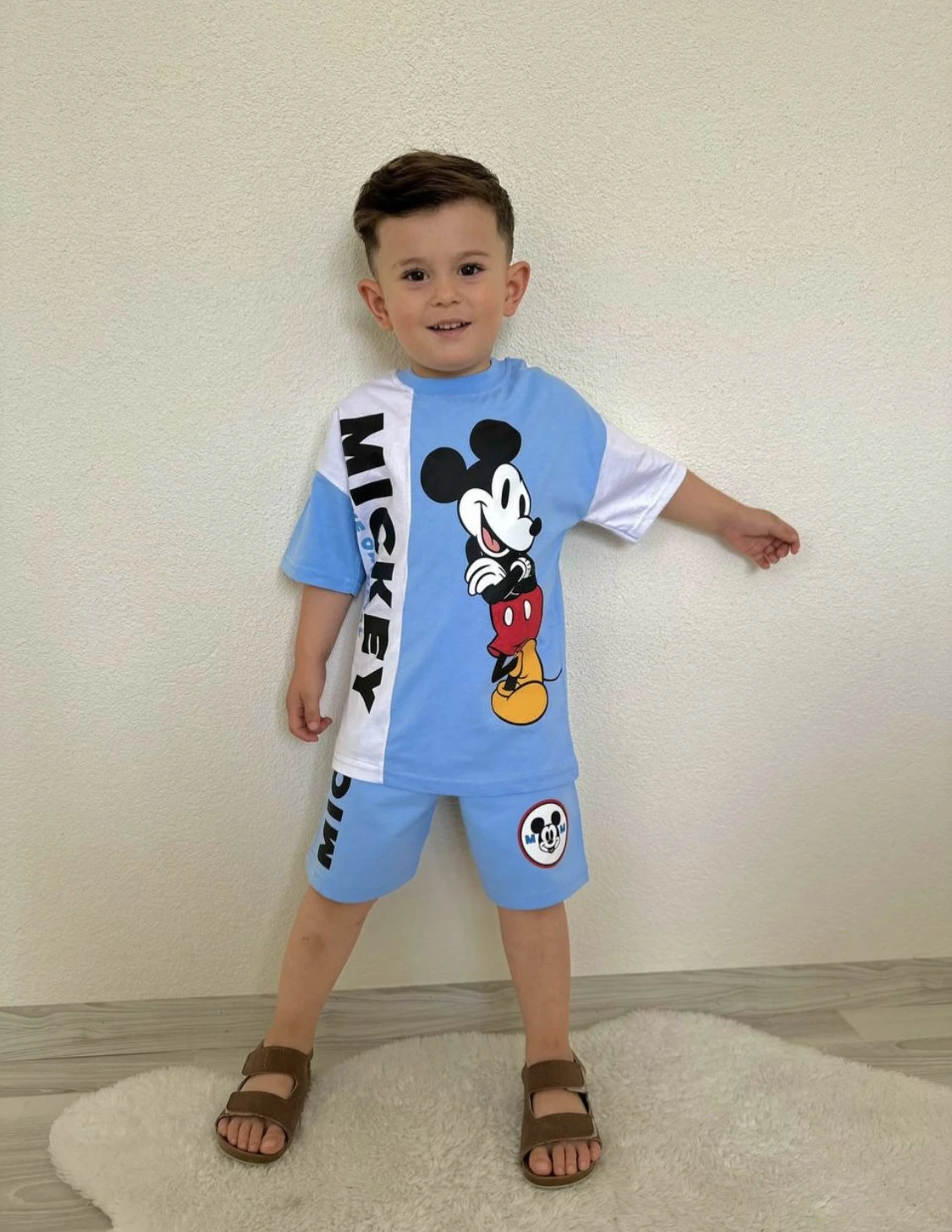 طقم من قطعتين ولادي سماوي