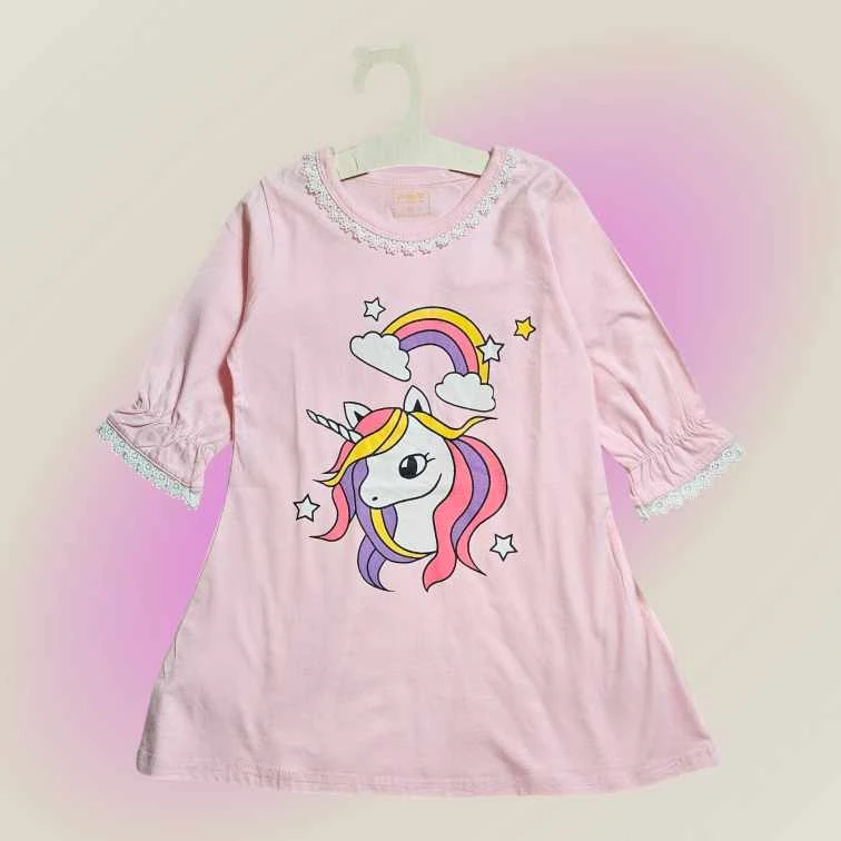 فستان بناتي برسوم كرتونية