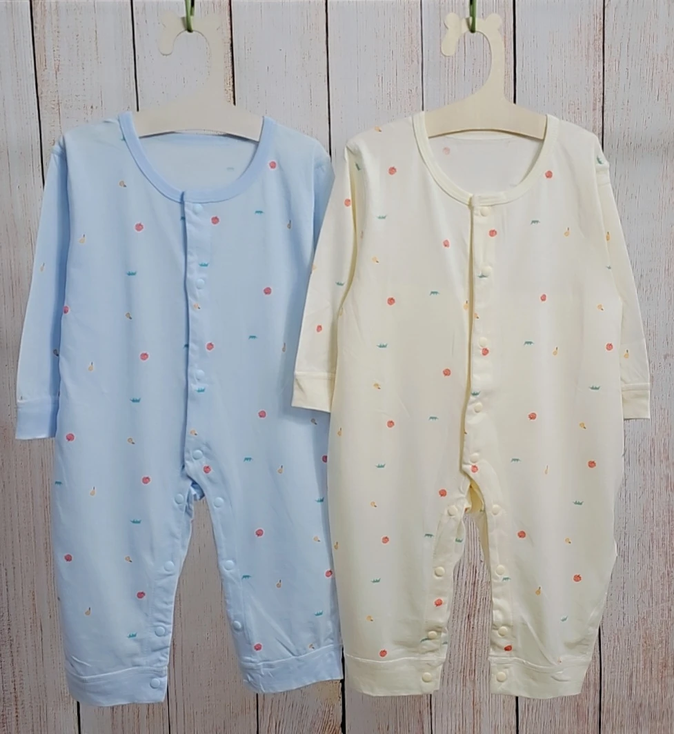 بيجامه للمواليد سهلة الارتداء