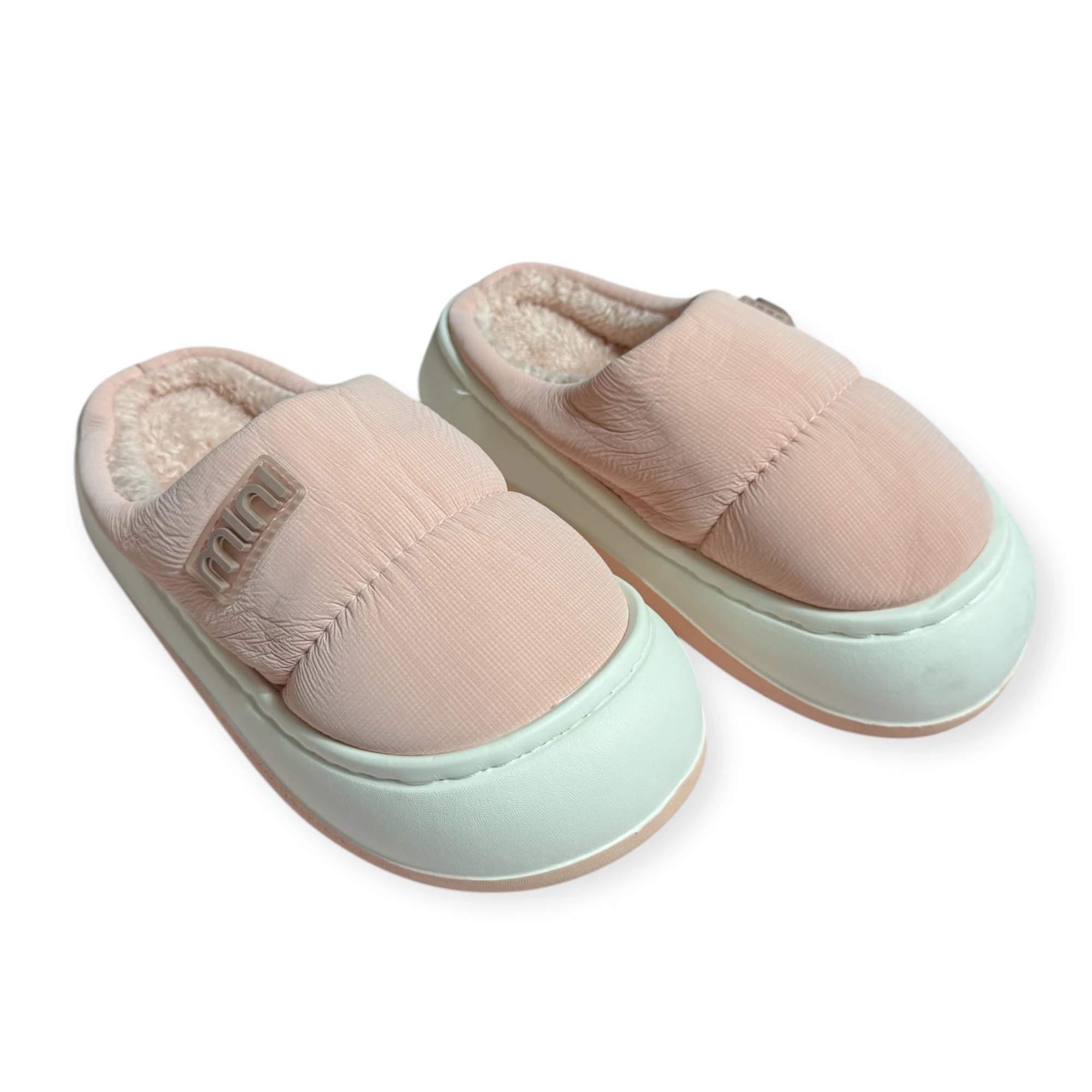 شبشب منزلي مبطن ومريح