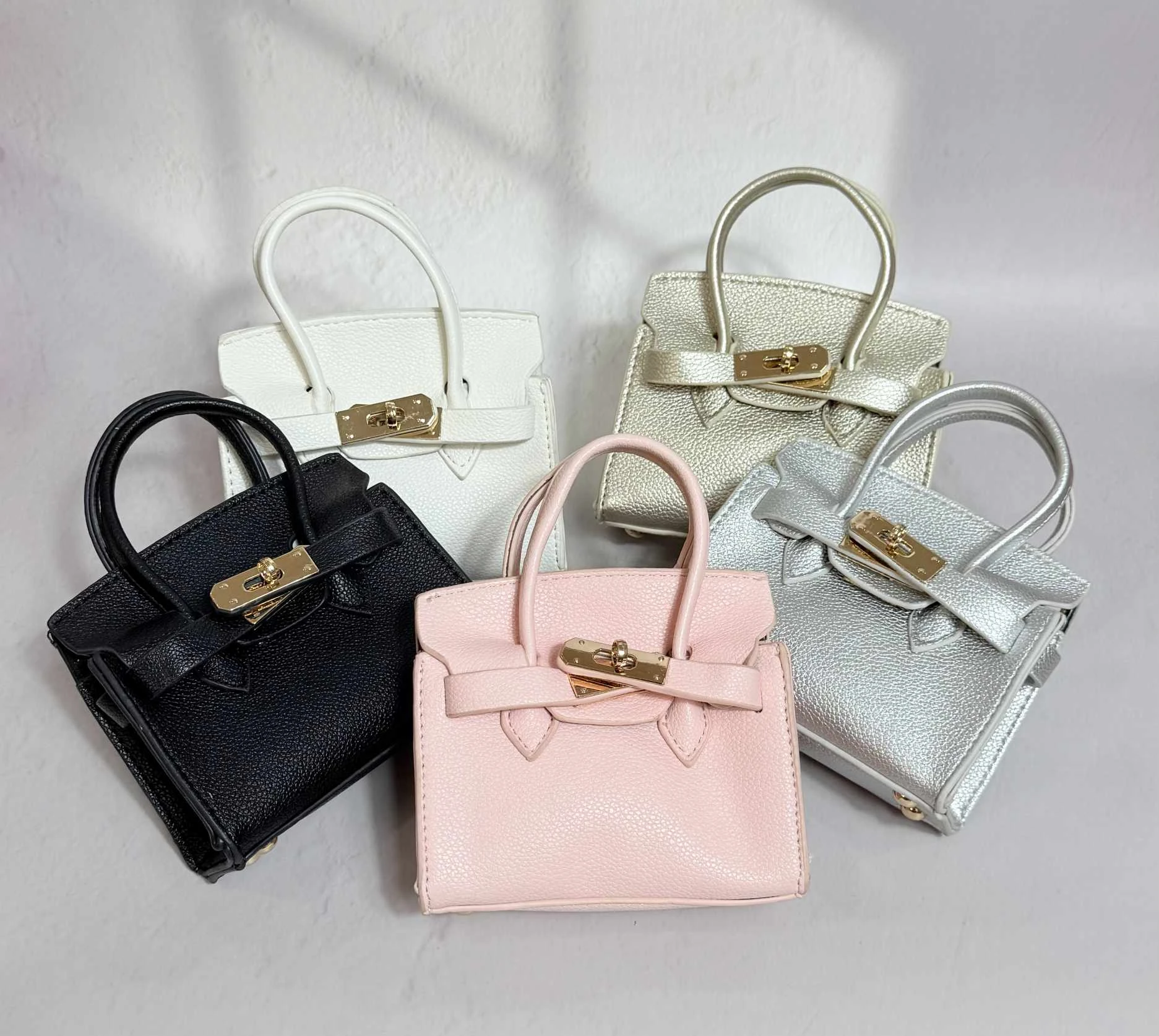 حقيبه يد فاخره وعصريه